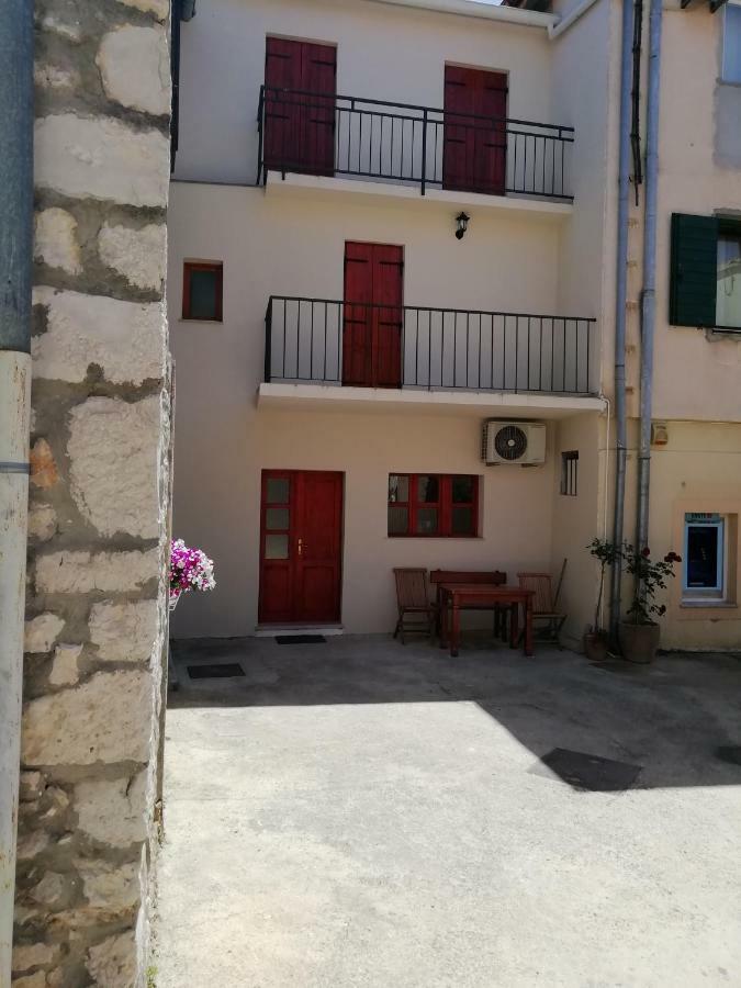 Apartment Ana 2 Sveti Filip i Jakov Exterior photo