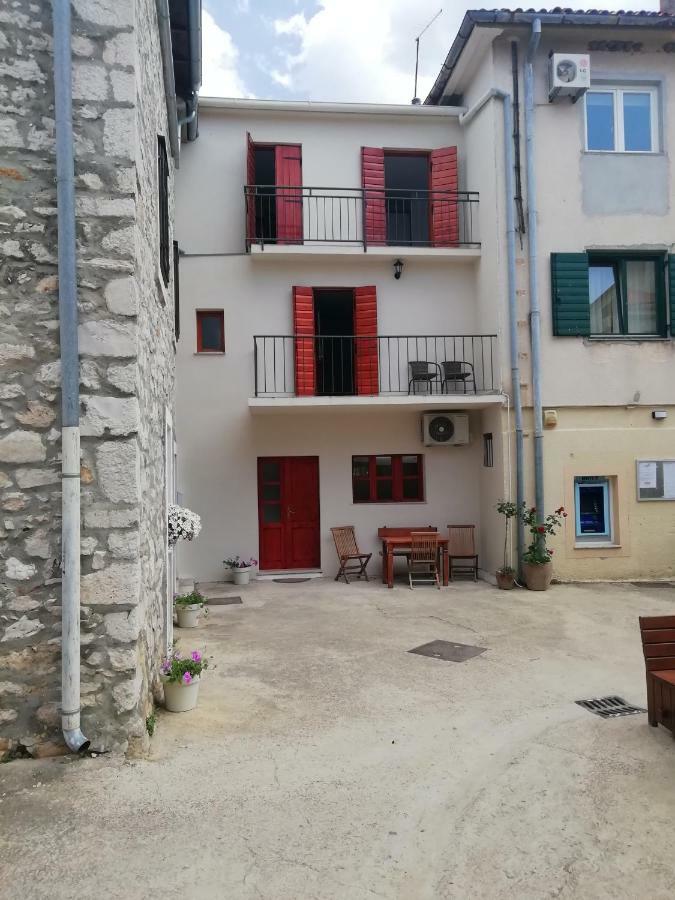 Apartment Ana 2 Sveti Filip i Jakov Exterior photo